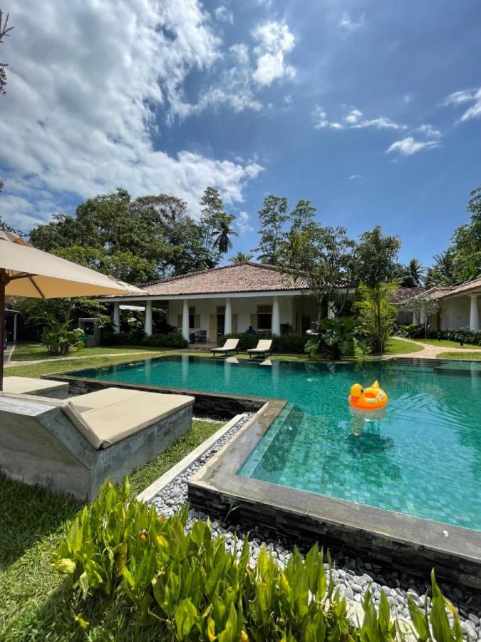 Claire Villa By Younger Villas & Resorts Ahangama Exterior foto